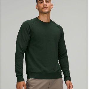 Lululemon Mens At Ease Crew like new